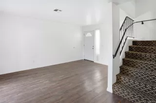 Photo #3: 260013955 Listing