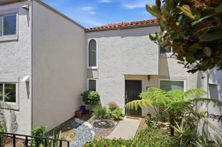Photo #3: 260013993 Listing