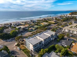 Photo #2: 260014000 Listing