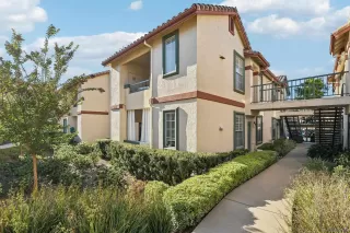 Photo #3: 260014047 Listing 