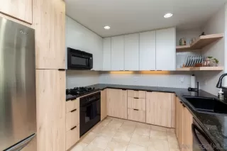 Photo #4: 260014050 Listing