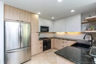 Photo #5: 260014050 Listing