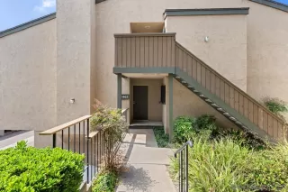 Photo #2: 260014052 Listing