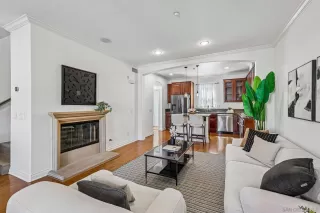 Photo #5: 260014055 Listing 