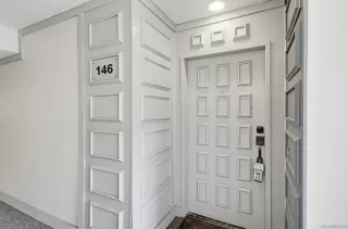 Photo #3: 260014059 Listing