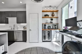 Photo #3: 260014098 Listing