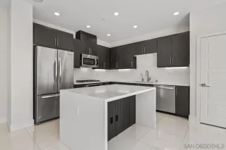Photo #6: 260014098 Listing