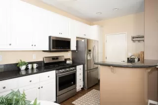 Photo #5: 260014134 Listing 