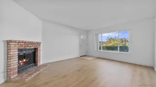 Photo #3: 260014170 Listing