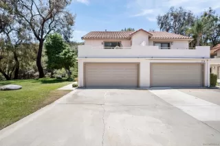 Photo #2: 260014185 Listing