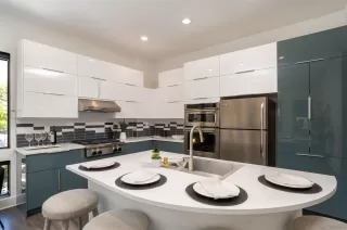 Photo #2: 260014190 Listing