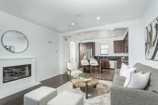 Photo #5: 260014242 Listing