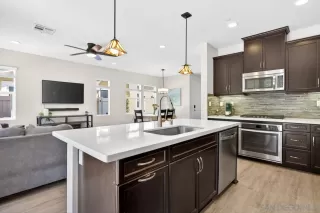 Photo #2: 260014250 Listing 