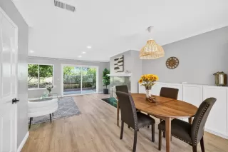 Photo #3: 260014259 Listing