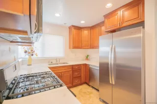 Photo #1: 260014263 Listing 