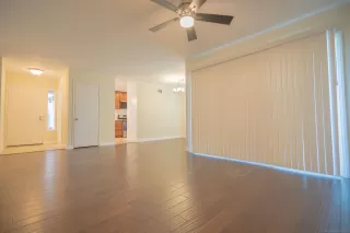Photo #3: 260014263 Listing 