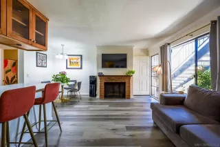 Photo #3: 260014274 Listing