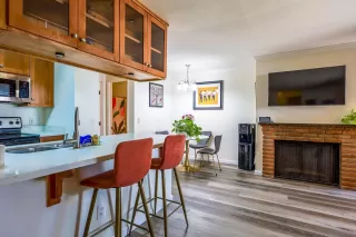 Photo #4: 260014274 Listing