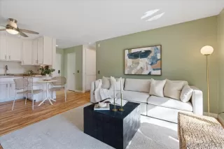 Photo #2: 260014287 Listing 