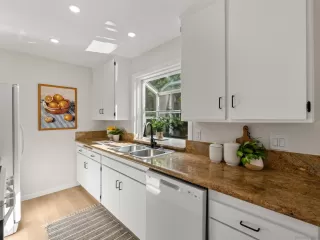 Photo #5: 260014343 Listing 