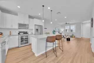 More Details about MLS # 260014357 : 504 HUMMINGBIRD