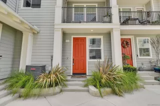 Photo #4: 260014357 Listing