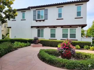 Photo #2: 260014366 Listing