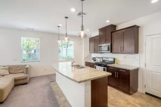 Photo #6: 260014366 Listing 