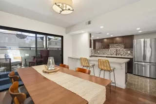 Photo #2: 260014380 Listing