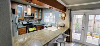 Photo #1: 260014389 Listing