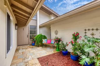 Photo #3: 260014408 Listing 