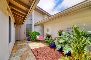 Photo #5: 260014408 Listing 