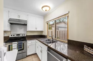 Photo #5: 260014420 Listing