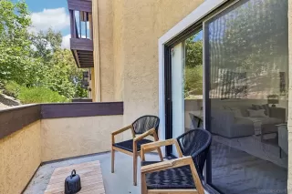 Photo #3: 260014431 Listing
