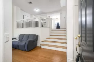 Photo #1: 260014437 Listing