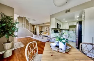 Photo #5: 260014450 Listing