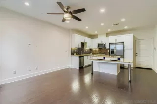 Photo #1: 2600145 Listing