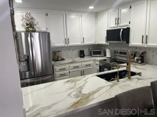 Photo #1: 260014533 Listing 