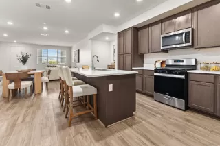 Photo #4: 260014544 Listing