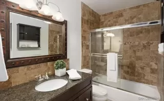 Photo #5: 260014545 Listing