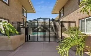 Photo #6: 260014545 Listing
