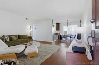 Photo #3: 260014572 Listing