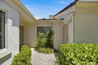 Photo #2: 260014602 Listing