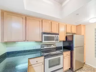 Photo #2: 260014604 Listing