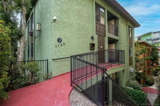 Photo #1: 260014628 Listing