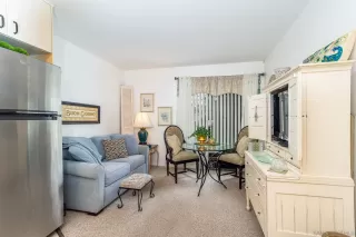 Photo #3: 260014628 Listing