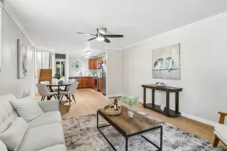 Photo #4: 260014676 Listing