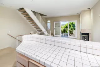 Photo #1: 260014692 Listing