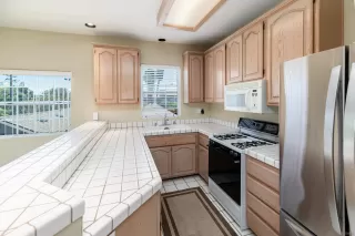 Photo #6: 260014692 Listing