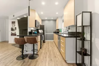 Photo #4: 2600147 Listing 